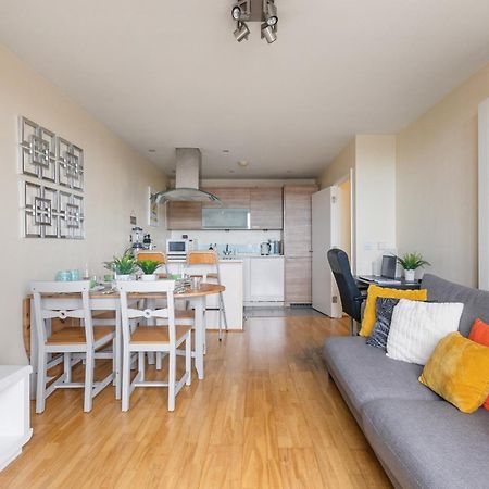Stratford Skyview Apartment London Exterior foto